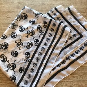 Scull scarf